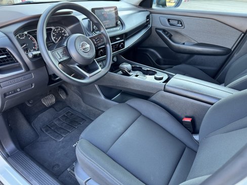 Used 2023 Nissan Rogue S image 18