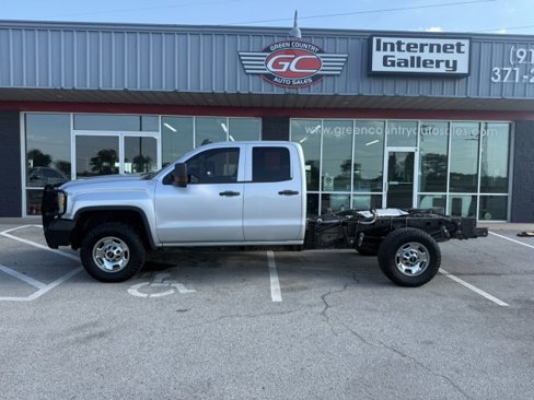 Used 2017 GMC Sierra 2500 2WD Double Cab image 4