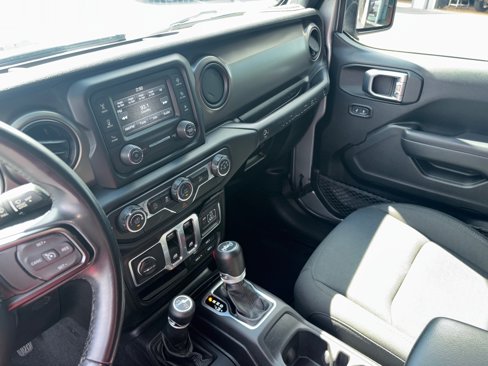 Used 2018 Jeep Wrangler Sport image 27