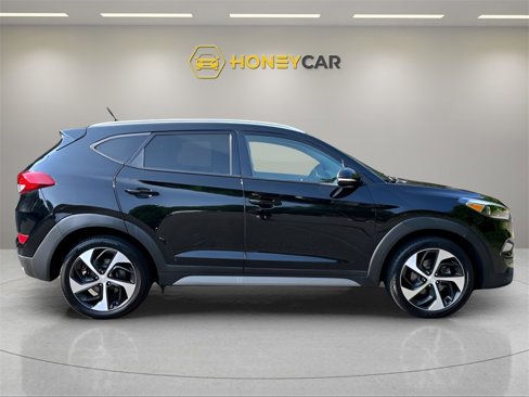 Used 2017 Hyundai Tucson Sport image 35