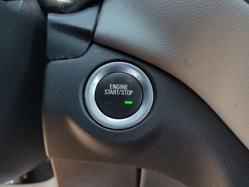 Used 2020 Chevrolet Equinox LS image 14