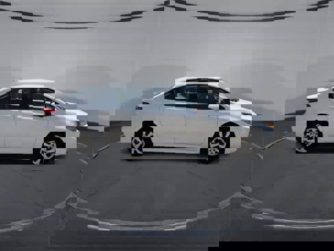 Used 2024 Toyota Corolla LE image 9