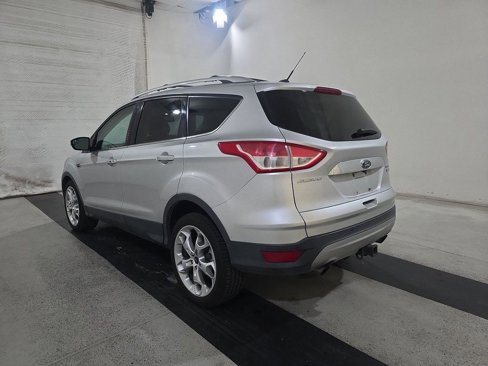Used 2016 Ford Escape Titanium image 3