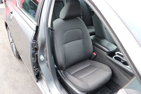 Used 2023 Nissan Altima 2.5 SV image 14