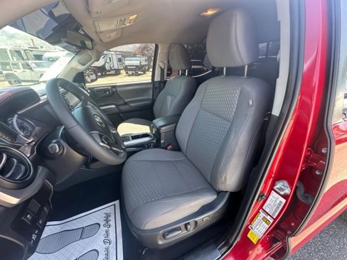Used 2022 Toyota Tacoma SR5 image 16