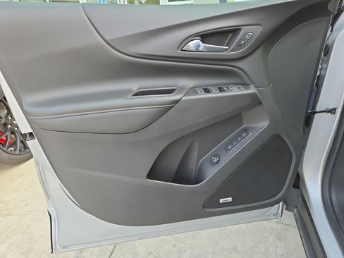 Used 2020 Chevrolet Equinox Premier image 12