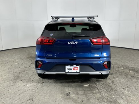 Used 2022 Kia Niro LXS image 7