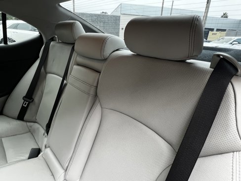 Used 2011 Lexus IS 250 image 32