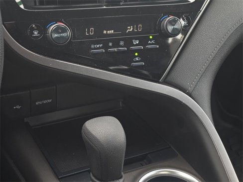 Certified 2023 Toyota Camry LE image 22