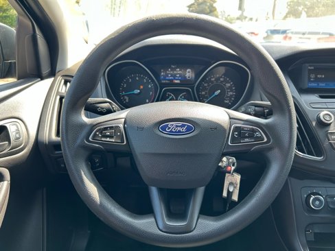 Used 2017 Ford Focus S image 10