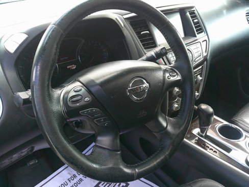 Used 2013 Nissan Pathfinder Platinum w/ Platinum Premium Pkg image 20
