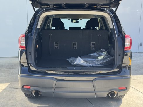 Used 2022 Subaru Ascent Premium image 9