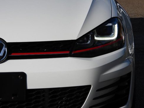 Used 2016 Volkswagen GTI SE w/ Lighting Package (SEL) image 30
