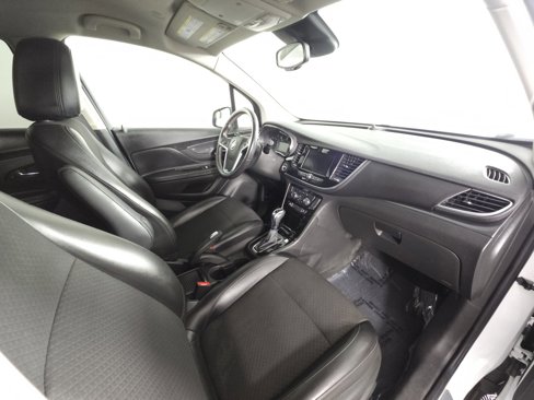 Used 2021 Buick Encore Preferred image 14