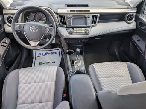 Used 2013 Toyota RAV4 XLE image 14
