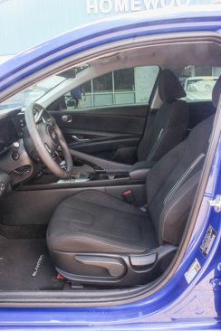 Used 2023 Hyundai Elantra Blue image 15