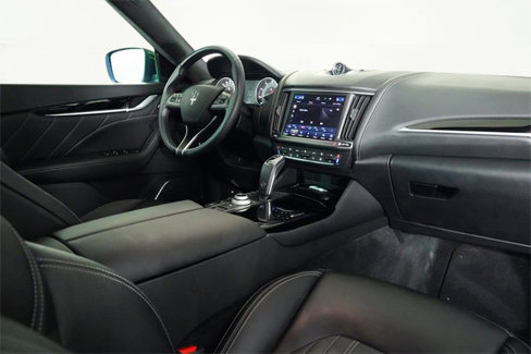 Used 2022 Maserati Levante GT image 35