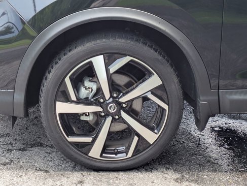 Used 2022 Nissan Rogue Sport SL image 11