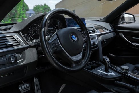 Used 2019 BMW 430i Coupe w/ Executive Package image 2
