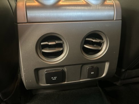 Used 2014 Ford F150 Platinum image 9
