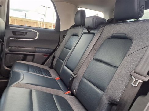 Used 2021 Ford Bronco Sport Outer Banks image 5