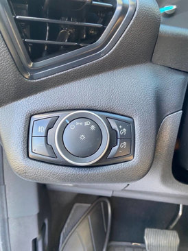 Used 2019 Ford Escape SE image 17