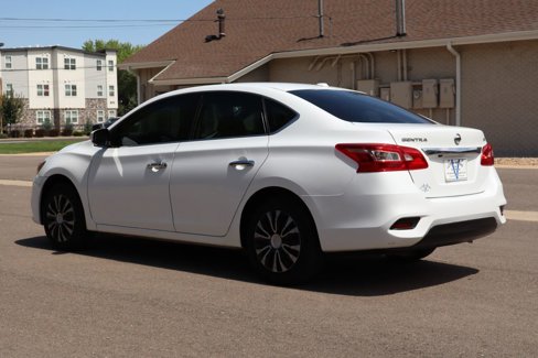 Used 2016 Nissan Sentra SV image 7