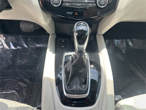 Used 2022 Nissan Rogue Sport SL w/ Premium Package image 23