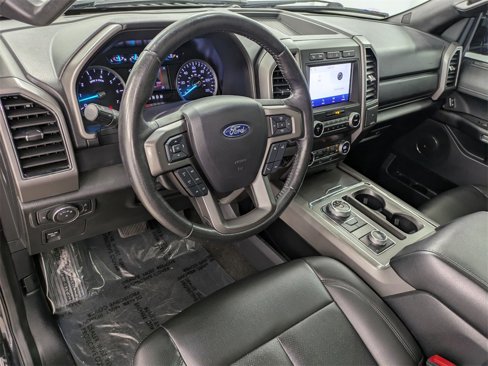 Used 2020 Ford Expedition XLT image 13