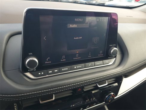 Used 2021 Nissan Rogue SV image 28