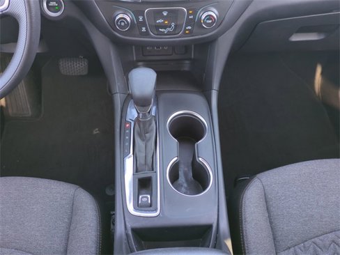 Used 2023 Chevrolet Equinox LT image 18