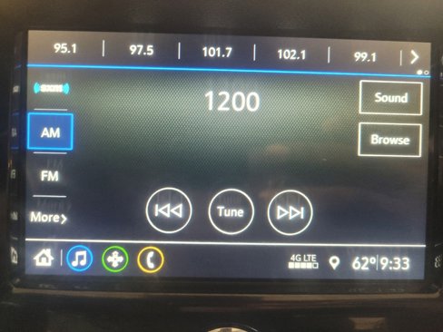 Used 2019 Chevrolet Trax LT w/ LT Convenience Package image 25
