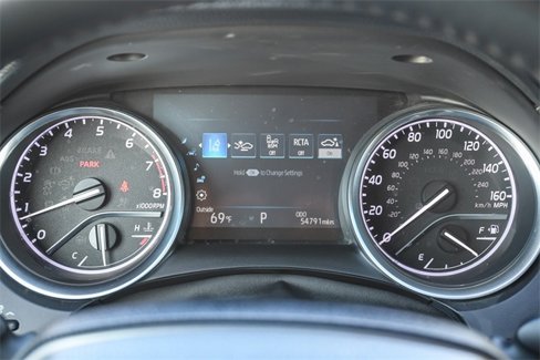 Used 2018 Toyota Camry XLE image 24