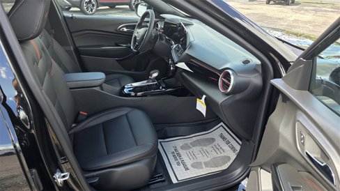 New 2025 Chevrolet Trax RS image 6