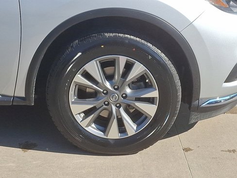 Used 2018 Nissan Murano S image 8