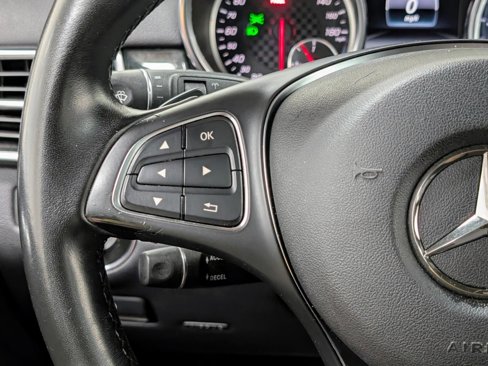Used 2018 Mercedes-Benz GLE 43 AMG 4MATIC image 38