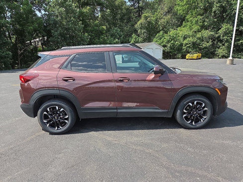 Used 2023 Chevrolet TrailBlazer LT w/ Convenience Package image 2