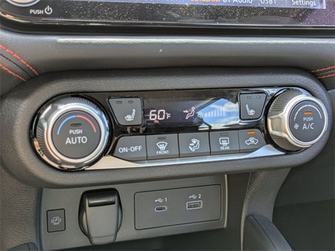New 2025 Nissan Versa SR w/ Trunk Package image 20