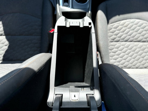 Used 2018 Chevrolet Equinox LT image 38