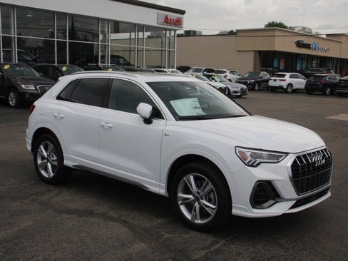 Used 2024 Audi Q3 2.0T Premium image 4