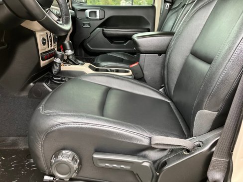 Used 2019 Jeep Wrangler Unlimited Sport S image 17
