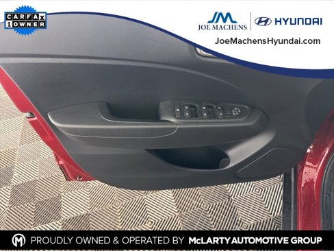Used 2024 Hyundai Venue SE image 22