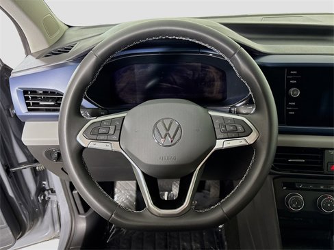 Used 2022 Volkswagen Taos SE image 11