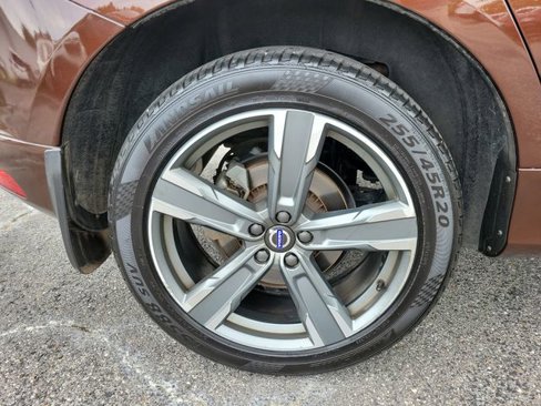 Used 2017 Volvo XC60 T5 Dynamic w/ Preferred Option Package image 24