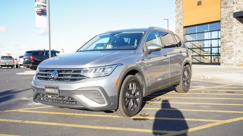 Used 2024 Volkswagen Tiguan SE image 12