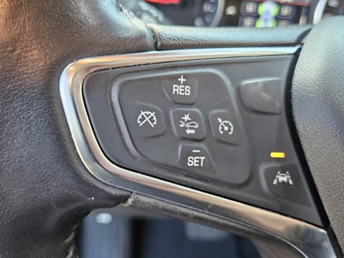 Used 2021 Chevrolet Equinox Premier image 32