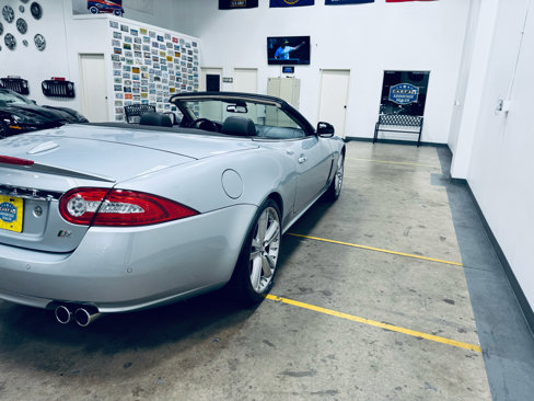 Used 2010 Jaguar XKR R image 27