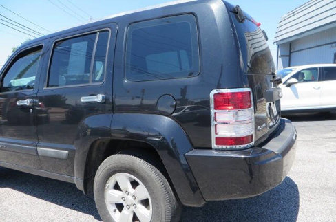 Used 2012 Jeep Liberty Sport image 35