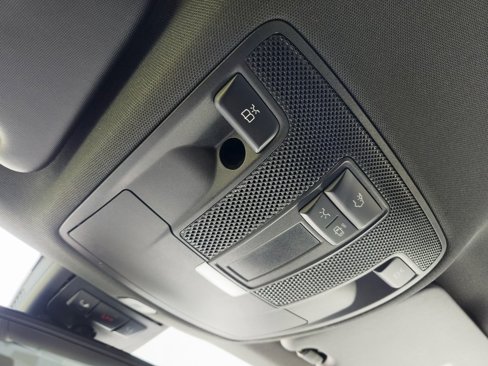 Used 2018 Mercedes-Benz CLA 250 image 19
