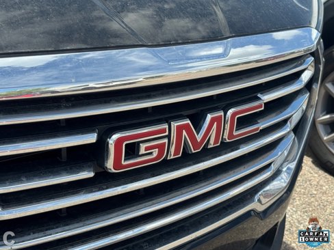 Used 2024 GMC Terrain SLT image 7